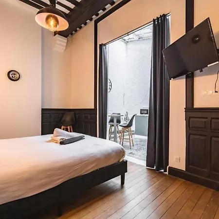 Apartman Steam - Baignoire Balneo Et Clim Reims