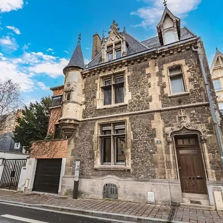 Apartment Steam - Baignoire Balneo Et Clim Reims